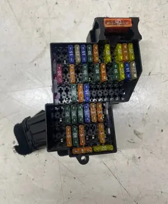 Porsche Cayenne (9PA) Fuse box set 7L0941824 7L0941828