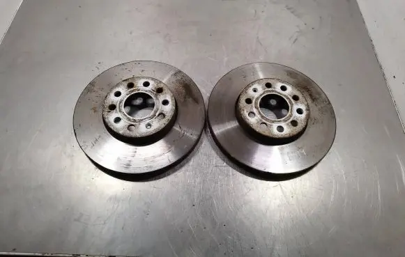 Volkswagen Golf Plus Front brake disc