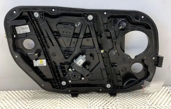 KIA Ceed Front door window regulator with motor 82450J7010