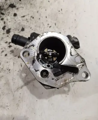 Vacuum pump