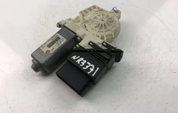 Volkswagen Golf V Electric window control switch 1K0959703AG