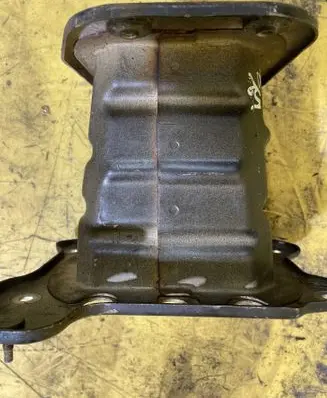 Engine mount bracket