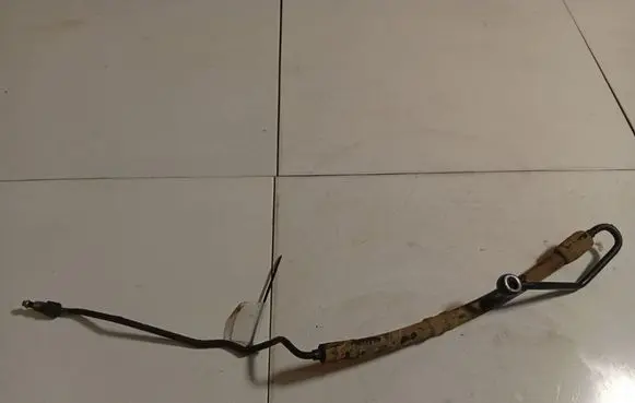 Volkswagen Polo IV 9N3 Power steering hose/pipe/line 