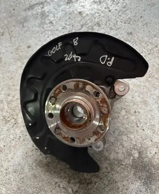 Volkswagen Golf VIII Front wheel hub 5wa407258A