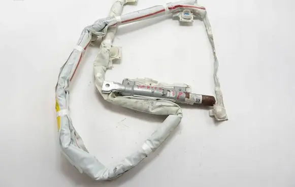 Toyota Yaris Roof airbag cvbn