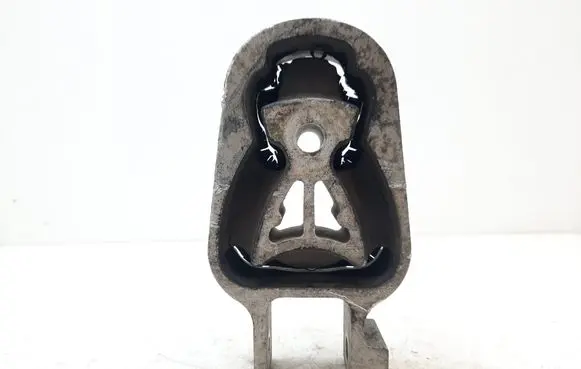Ford S-MAX Engine mount bracket 8G916P082BA
