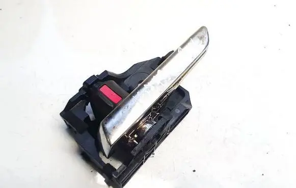 Mazda CX-30 Front door interior handle v8393