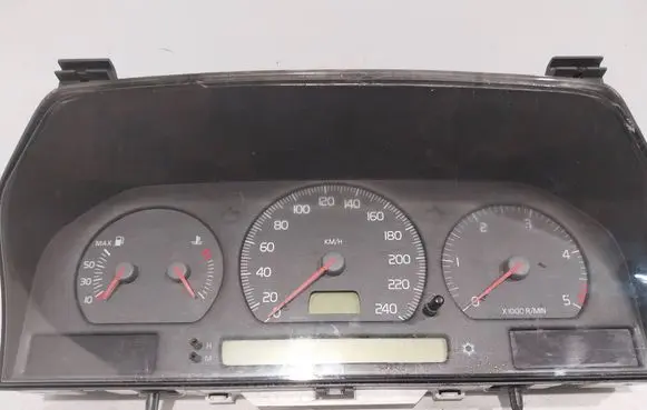 Volvo S70 V70 V70 XC Speedometer (instrument cluster) 9472523 69294240T