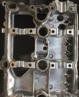 Audi Q3 F3 Rocker cam cover 06k103475h