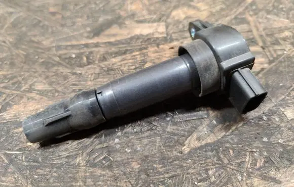 Mitsubishi Colt High voltage ignition coil MN195616