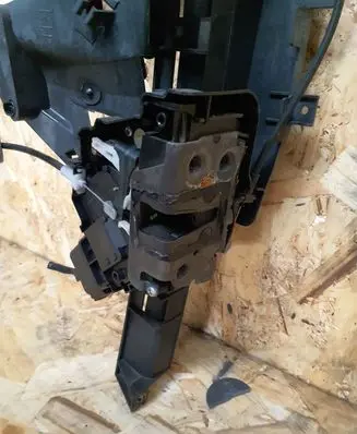 Ford Focus C-MAX Front door lock