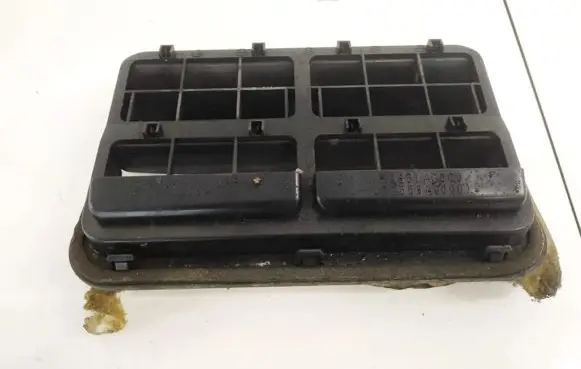 Subaru Legacy Air intake duct part 72651ag000