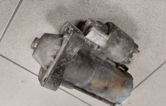 Volvo C30 Starter motor 8697650 6G9N11000JA