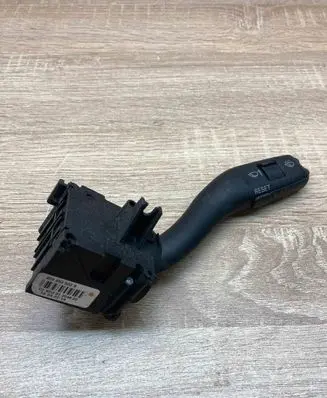 Audi A6 S6 C6 4F Wiper control stalk 4E0953503B
