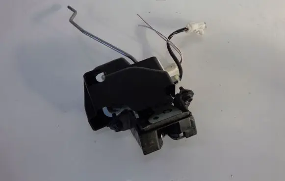 Mazda CX-7 Tailgate lock latch 
