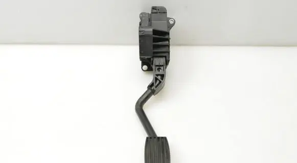 Opel Corsa D Accelerator throttle pedal 55702021