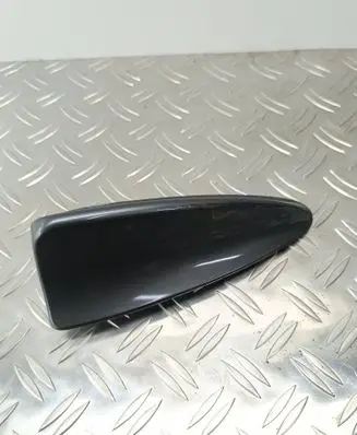 BMW 7 E65 E66 Aerial GPS antenna 6957345 28010468 21367510