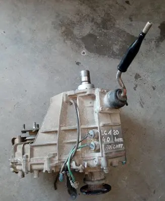 Toyota Land Cruiser (J120) Gearbox transfer box case 