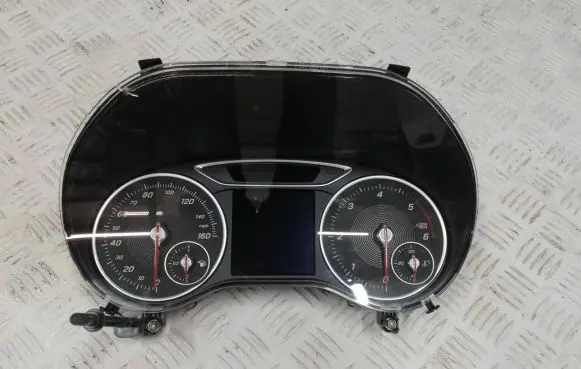 Mercedes-Benz B W246 W242 Speedometer (instrument cluster) A2469009714 A2469018805 0263734027