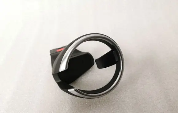 Cup holder front