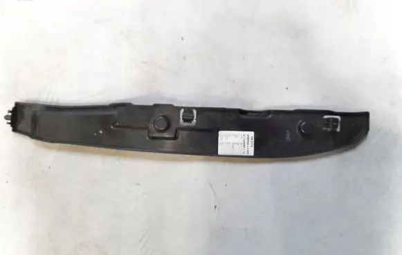 Volkswagen Jetta VI Fender end trim 5C6821111A