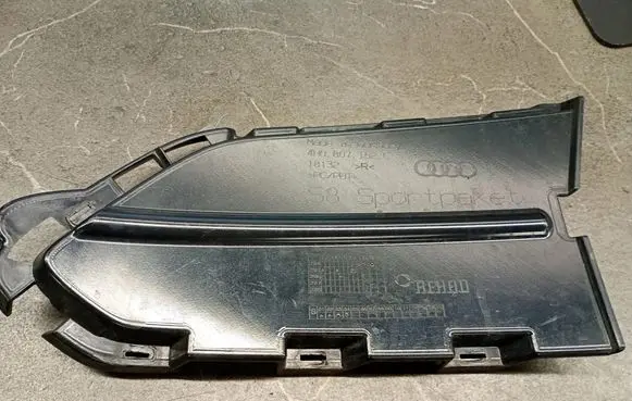 Audi A8 S8 D5 Front fog light trim/grill 4H0807152C