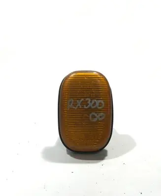 Lexus RX 300 Front fender indicator light 6R019461 E13013047