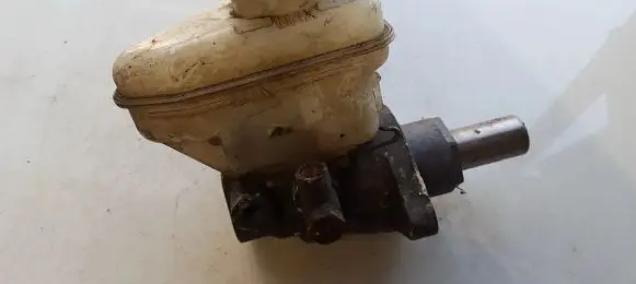 Toyota Corolla Verso E110 Master brake cylinder