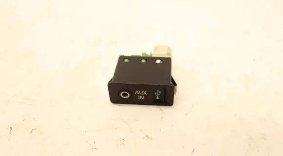 BMW 7 F01 F02 F03 F04 AUX in-socket connector 9129652