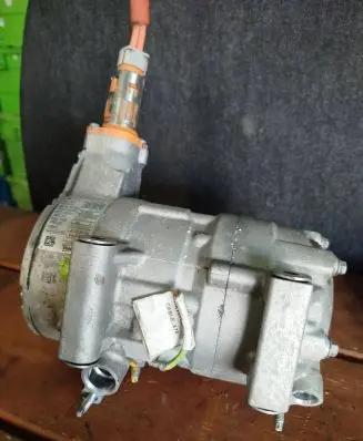 Peugeot 508 II Air conditioning (A/C) compressor (pump) 9831824980