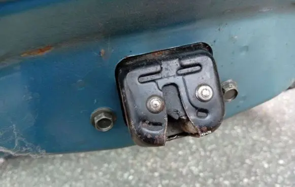 Nissan Almera N16 Tailgate/trunk/boot lock/catch/latch
