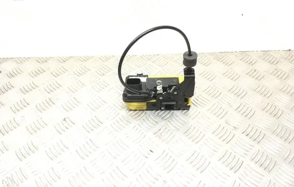 Volvo S80 Front door lock 30699747