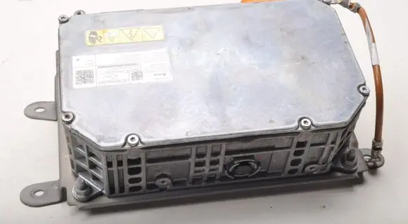 Mercedes-Benz EQB Voltage converter inverter A0009008142