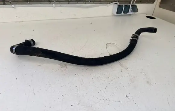 Renault Trafic II (X83) Engine coolant pipe/hose 3351439