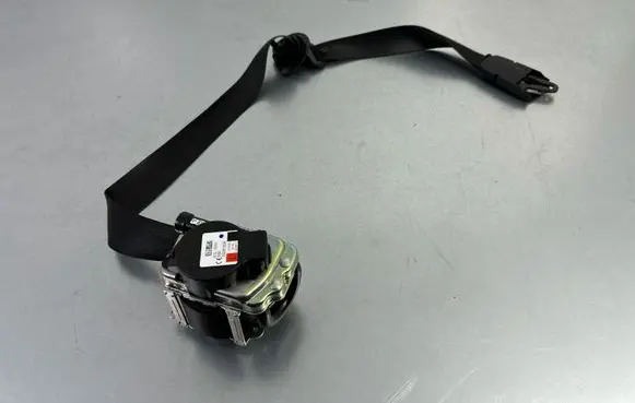 BMW X1 F48 F49 Front seatbelt 635267300A