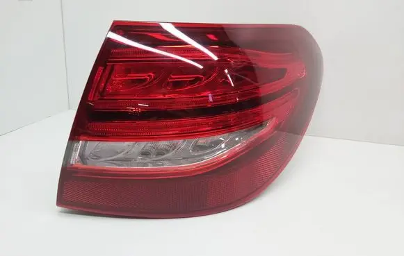 Mercedes-Benz C W205 Rear/tail lights A2059065200 176260351 YAP2584914