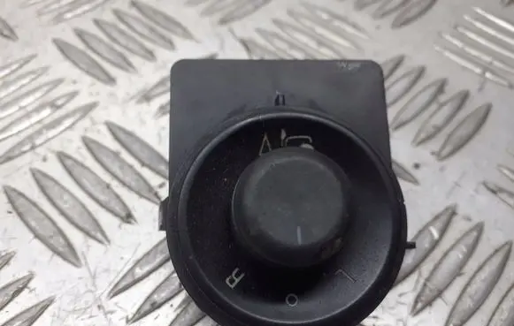 Opel Insignia A Wing mirror switch 13271833