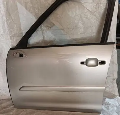 Citroen C4 Grand Picasso Front door