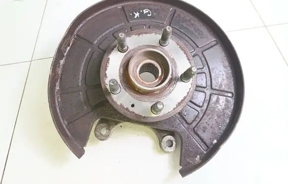 Opel Insignia A Rear wheel hub spindle/knuckle 