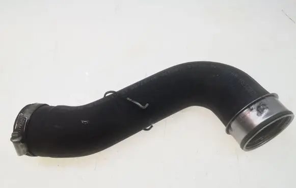 Volkswagen Golf VI Intercooler hose/pipe 1K0145762T