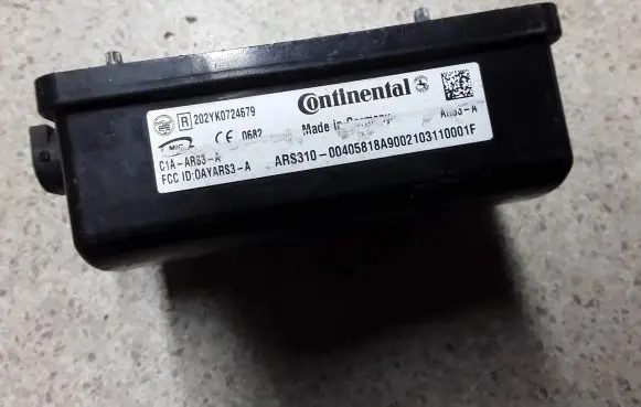 Mercedes-Benz E W212 Distronic sensor radar 202YK0724679 C1AARS3A