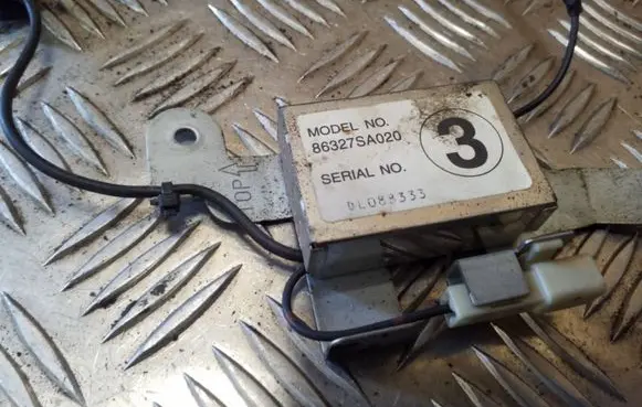 Subaru Forester SG Aerial antenna amplifier 86327SA020