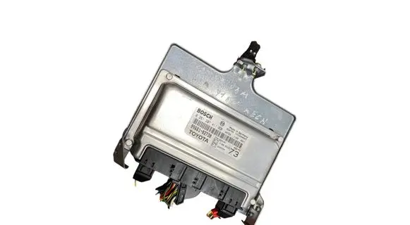 Toyota Corolla E120 E130 Engine control unit/module 8966102730 1039S00609 0261207411