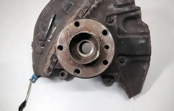 BMW X5 E53 Front wheel hub 6761676 219893 9142