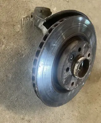 Nissan Qashqai Front wheel hub spindle knuckle