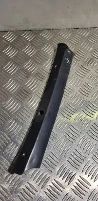 Ford Capri III (B) pillar trim (top)