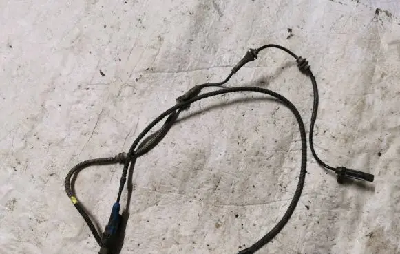 Peugeot 508 RXH ABS rear brake sensor 9670502980