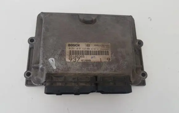 Alfa Romeo 147 Engine control unit/module ECU 0281010332