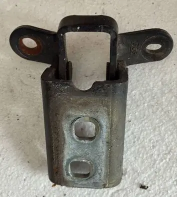 Chrysler Town & Country V Front door lower hinge 880AA