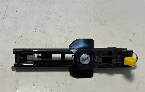 Volvo XC90 Seat belt adjustment motor 31332261